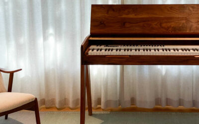 Cembalet Piano Desk